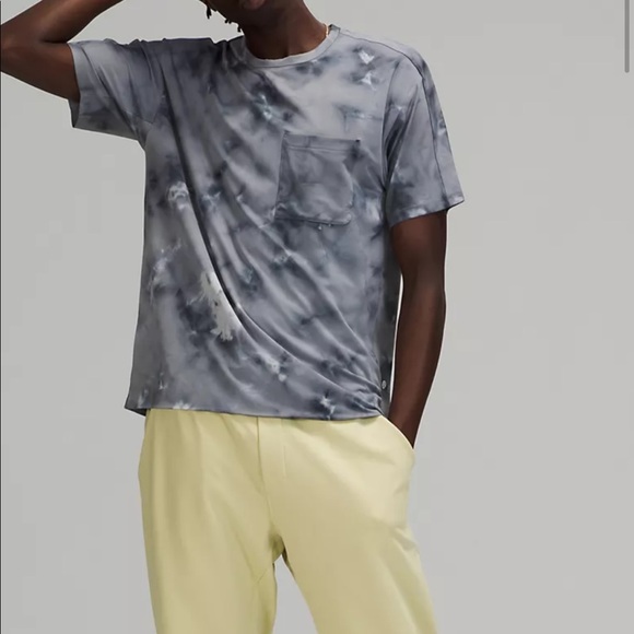 Lululemon relaxed mesh pocketed shirt large - Picture 2 of 6